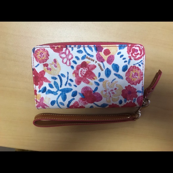 Dooney and Bourke Wallet/Wristlet - Picture 2 of 3